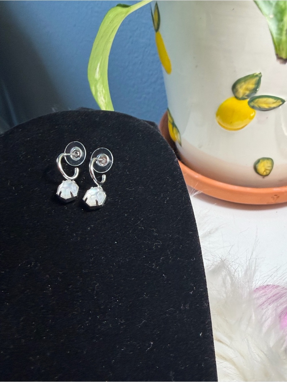 Kendra Scott Lindy Rae Silver Drop Earrings in White Opalite Crystal